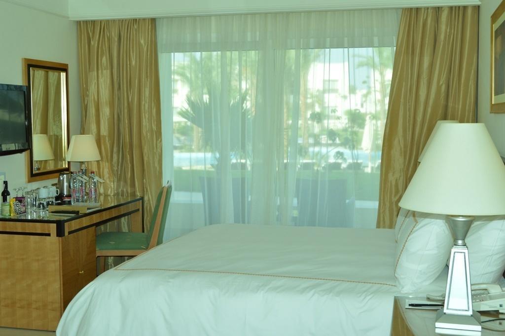 Le Royal Holiday Resort Aqua Park Sharm el-Sheikh Rum bild